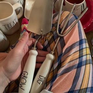 Rae Dunn grow and dig garden tools